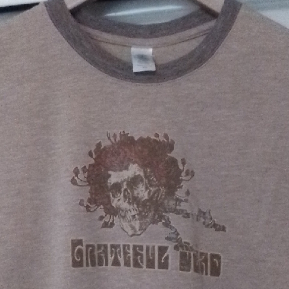 Brown Short Sleeve Tees with Graphic Designs
